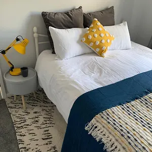 The Hideaway, Calm, Cozy, Dog Friendly Retreat , Cheltenham United Kingdom